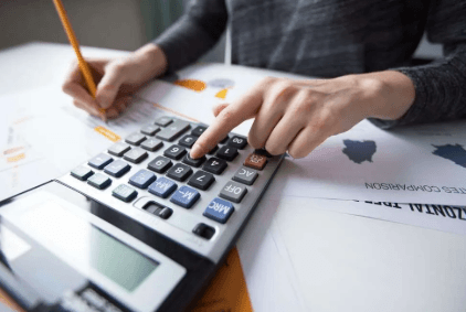 Why Hiring a Tax Accountant Early Can Save Your Business Thousands in Canada