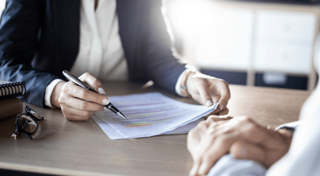 How Do Lawyers Negotiate Settlements With Reluctant Insurance Adjusters?